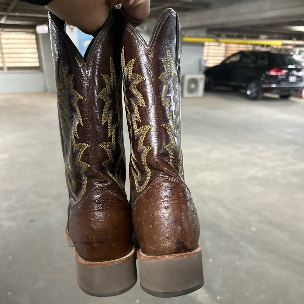 Men’s size 9.5 Justin Ostrich Boots. Worn maybe twice.